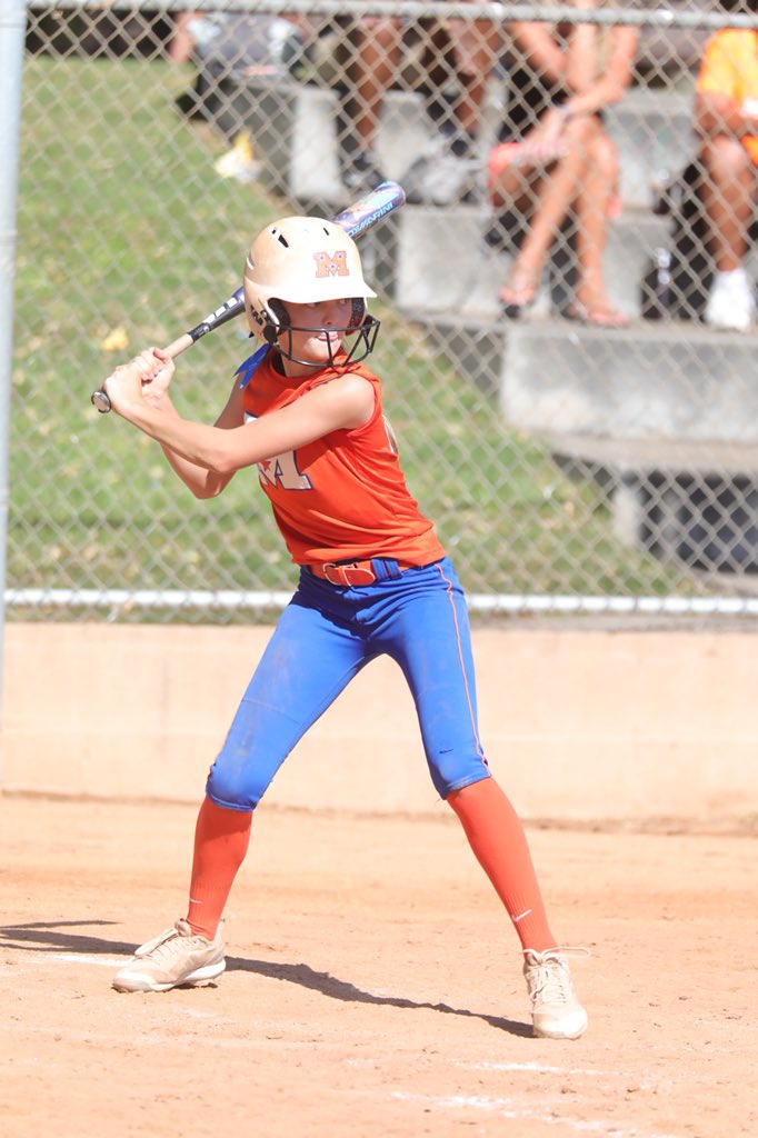 Over at #HarvardPark for some early #12UPremier first round games, #AthleticsMercado trails #Warriors 4-2, and #TNMojo leads #Dreamers 5-2. @SoCalSidelines #PGFNationals @ExtraInningSB