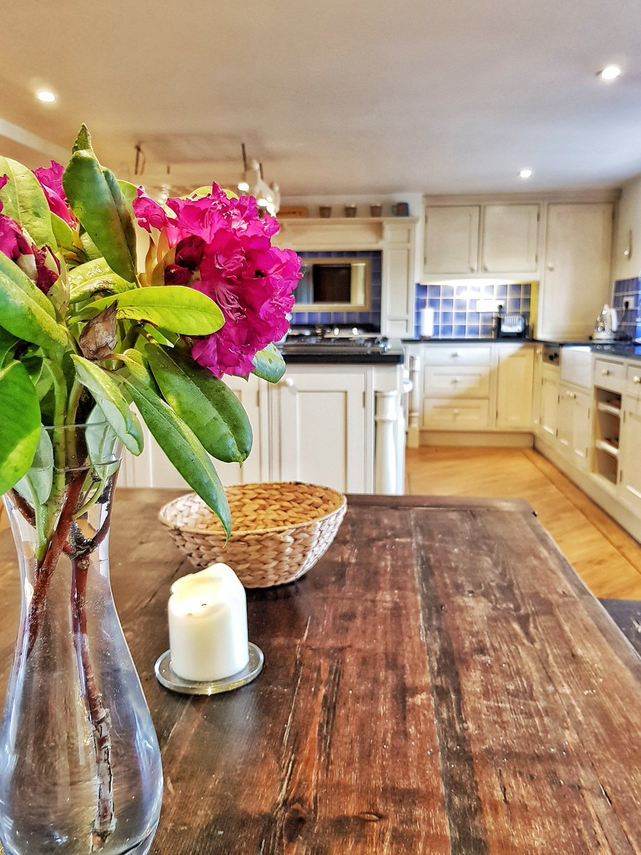 Friday florals are an essentials! 💐