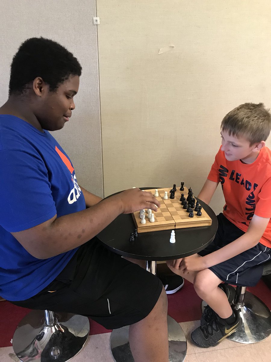 CorsichMichelle's tweet photo. After lunch the students choose an activity! #1PHASD #ASPsummer https://t.co/ZOYSBUQGd1