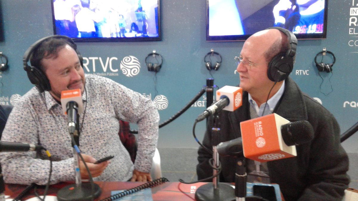 RadNalCo's tweet photo. #BienalInternacionalDeRadio Isaac Tacha, el director de Señal Llanera nos cuenta sobre esta iniciativa digital de la radio pública. Hoy celebramos las historias y músicas de nuestras regiones. https://t.co/VWPrm9dEFg