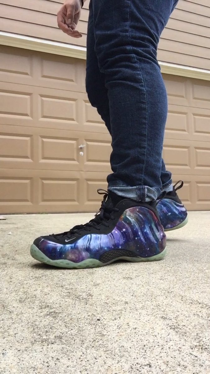 foamposite all star on feet