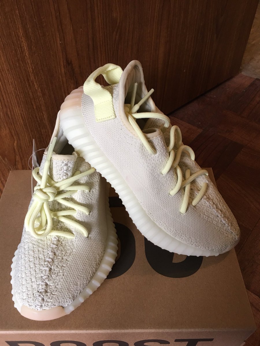 DrOx916's tweet photo. Yeezy “Butter” Boost 350 B2 Size 4! If interested send a DM! https://t.co/HWFVOnt6kH