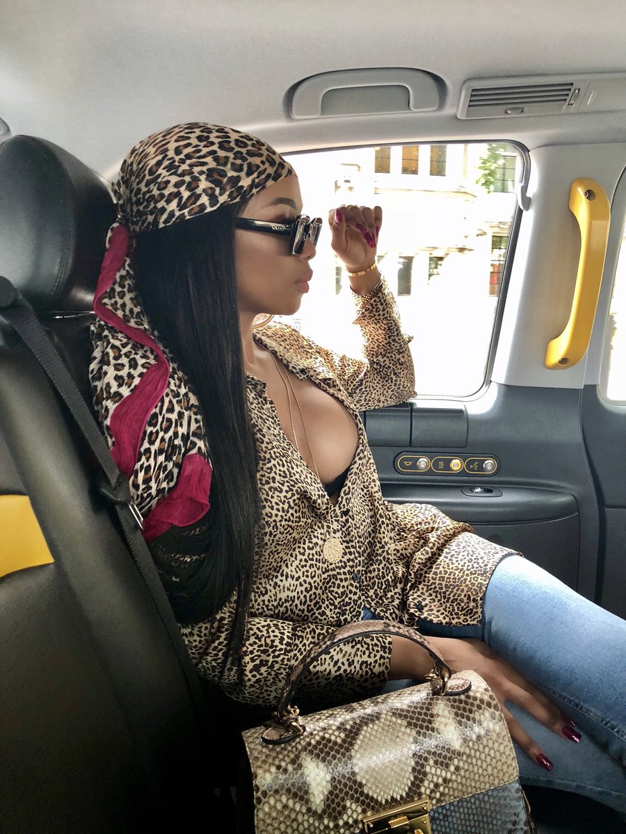 ...Hi! 🐾🐅🇬🇧