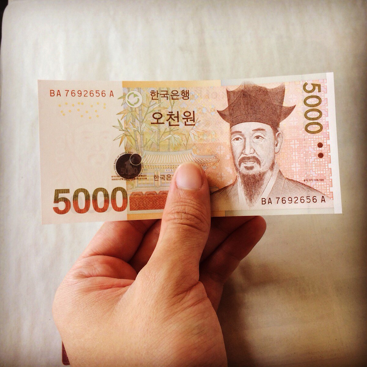 온라인 설문조사로 돈을 벌고 싶지만 돈을 벌거나 경품을 받을 수 있는 최고의 설문조사 회사들을 모르신다구요? bit.ly/1XflVzD            #돈