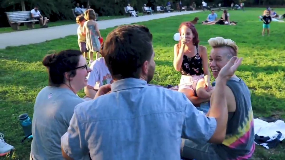 MagnoliaOpenMic's tweet photo. Always Smiling! @EliLevMusic meets, sings, entertains people of DC in his video “Making Space.” See him LIVE &amp; for FREE tonight Tue 7/24 at @BlackSquirrelVA. Music starts 8pm.

2670 Avenir Pl, Fairfax, VA 22031

https://t.co/Bm1ZPoqQFV https://t.co/v9HR8gi37s