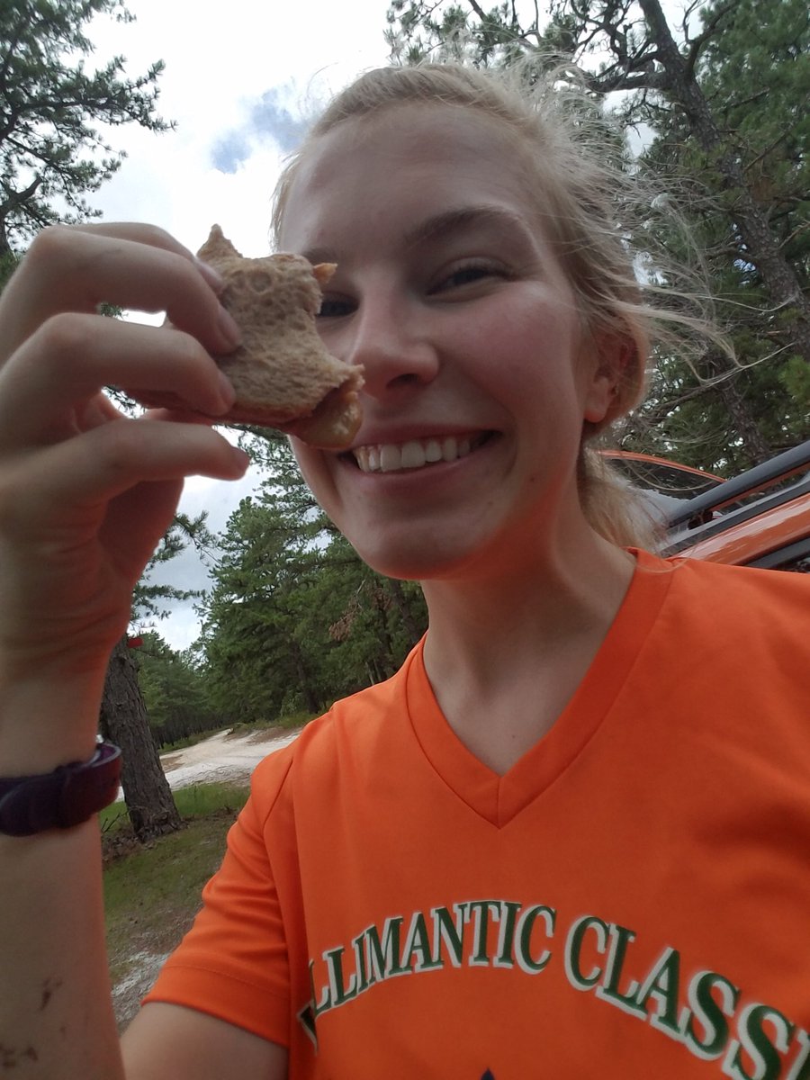 EG_Microbio's tweet photo. I was the first one to get a colony and sample it down today! The @KlassenLab now has samples from 300 trachy colonies!! Celebrating with a pb&j before topping into the next colony. #FieldCollection #FungusGrowingAnts #TheBugsLoveMe #AntMom https://t.co/WRtp741Un0