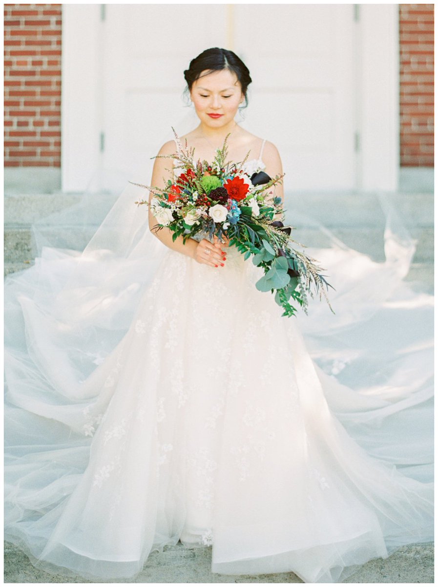 BrideLink's tweet image. We love this gorgeous Nashville wedding! Check it out on our blog: thebridelink.com/inspiration/20…

#Nashville #nashvillewedding #bridelink #ModernWedding