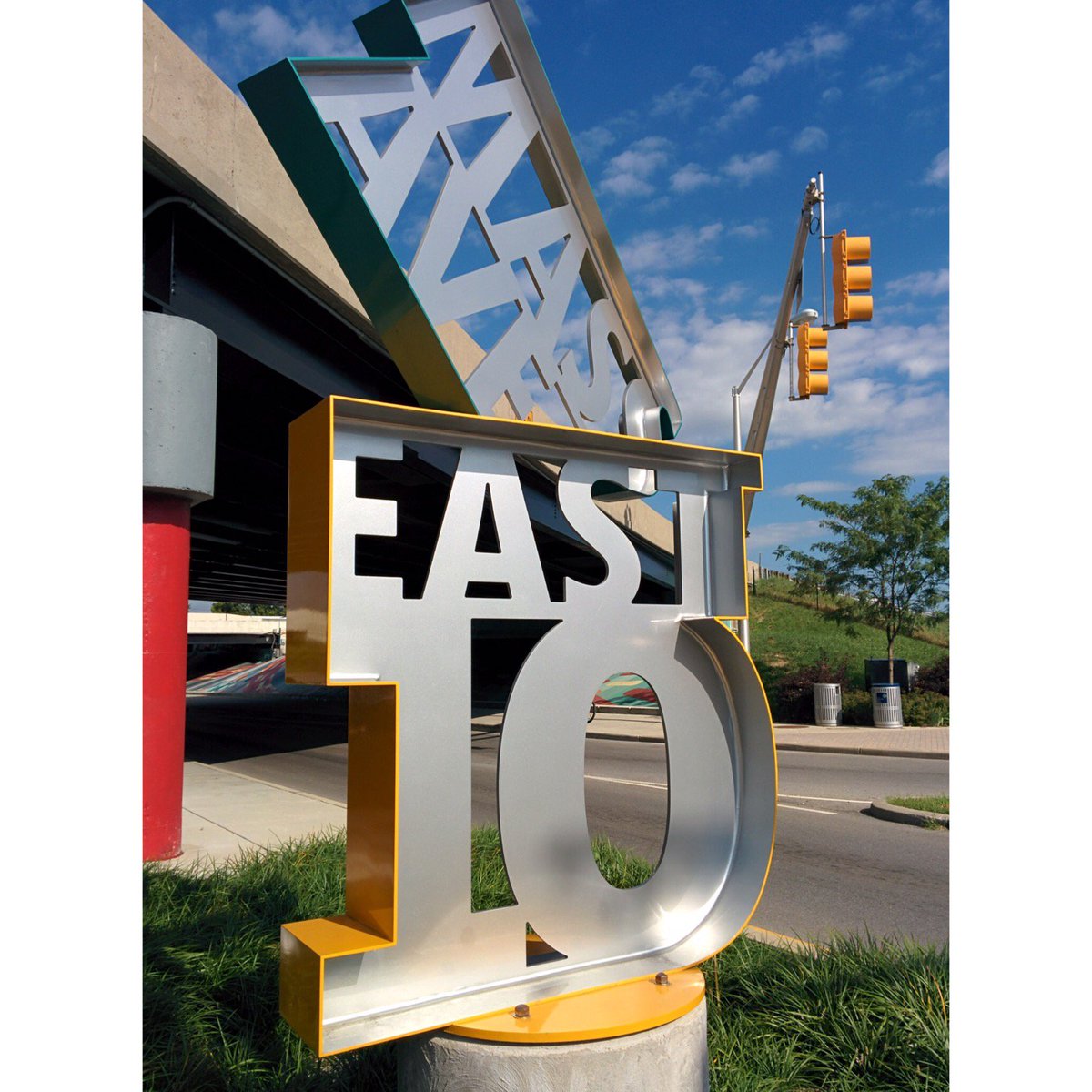 Mass Ave is the focus of this #TravelTuesday. This cultural district is known for its theaters, art galleries, restaurants, and eclectic shops. It may only be a five-block area, but #MassAve is an incredibly memorable place to visit! #VisitIndy