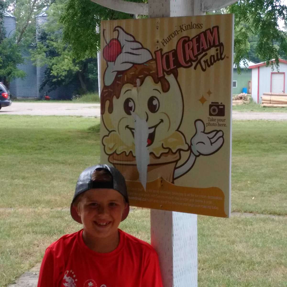 Brockguy68's tweet photo. #IceCreamTrail escaping the rain in Ripley! https://t.co/rTRkJCjpFo