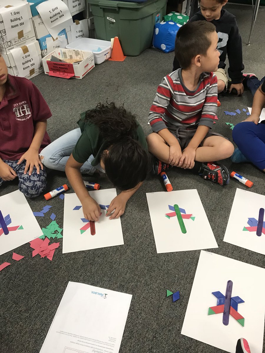 nayowell's tweet photo. Composing shapes to make butterflies. @ESOL_VCS @BetsyESOL #VcsEsol https://t.co/9UGexiZhIU