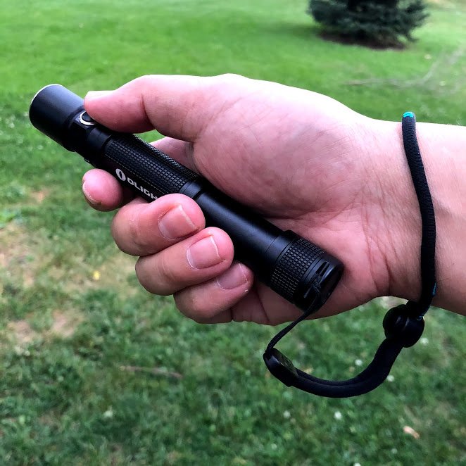 J2ledflashlight's tweet image. The ST25 Baton LED flashlight is the latest light to feature Olight&apos;s innovative stealth tailcap switch. The ST25 is the perfect light to own for law enforcement, self-defense, or just to have around the house, so get yours today! 
j2ledflashlight.com/products/oligh…