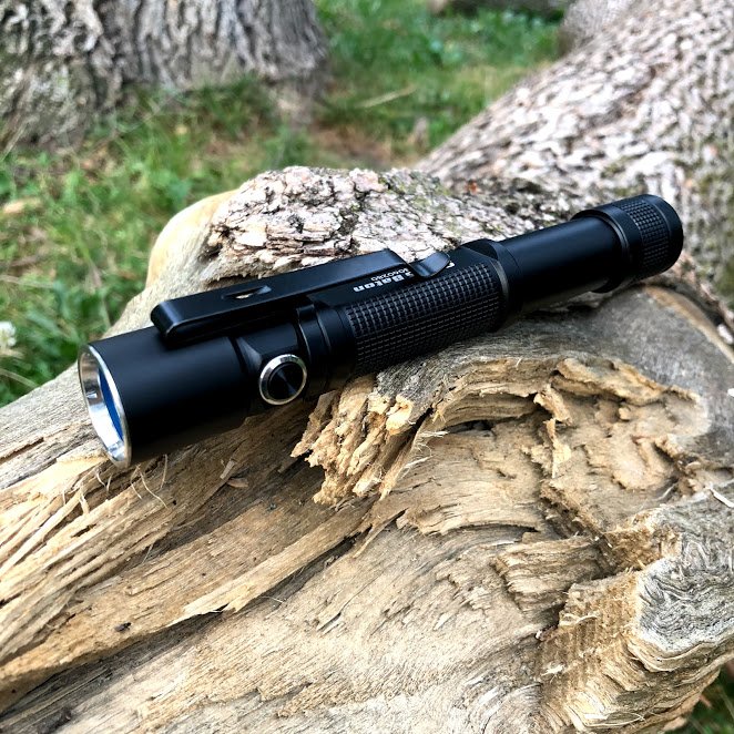 J2ledflashlight's tweet image. The ST25 Baton LED flashlight is the latest light to feature Olight&apos;s innovative stealth tailcap switch. The ST25 is the perfect light to own for law enforcement, self-defense, or just to have around the house, so get yours today! 
j2ledflashlight.com/products/oligh…