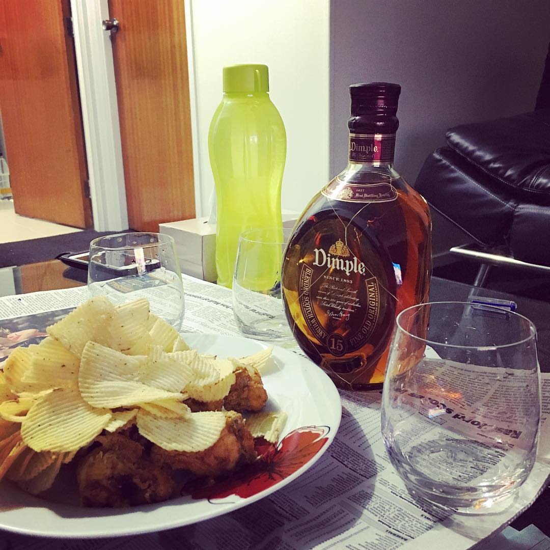 dimplewhiskycom's tweet photo. #repost @abhinav_chippa #dimple #dimplescotchwhisky #auckland #newzealand #justlikethat https://t.co/hzj7dy6XYl