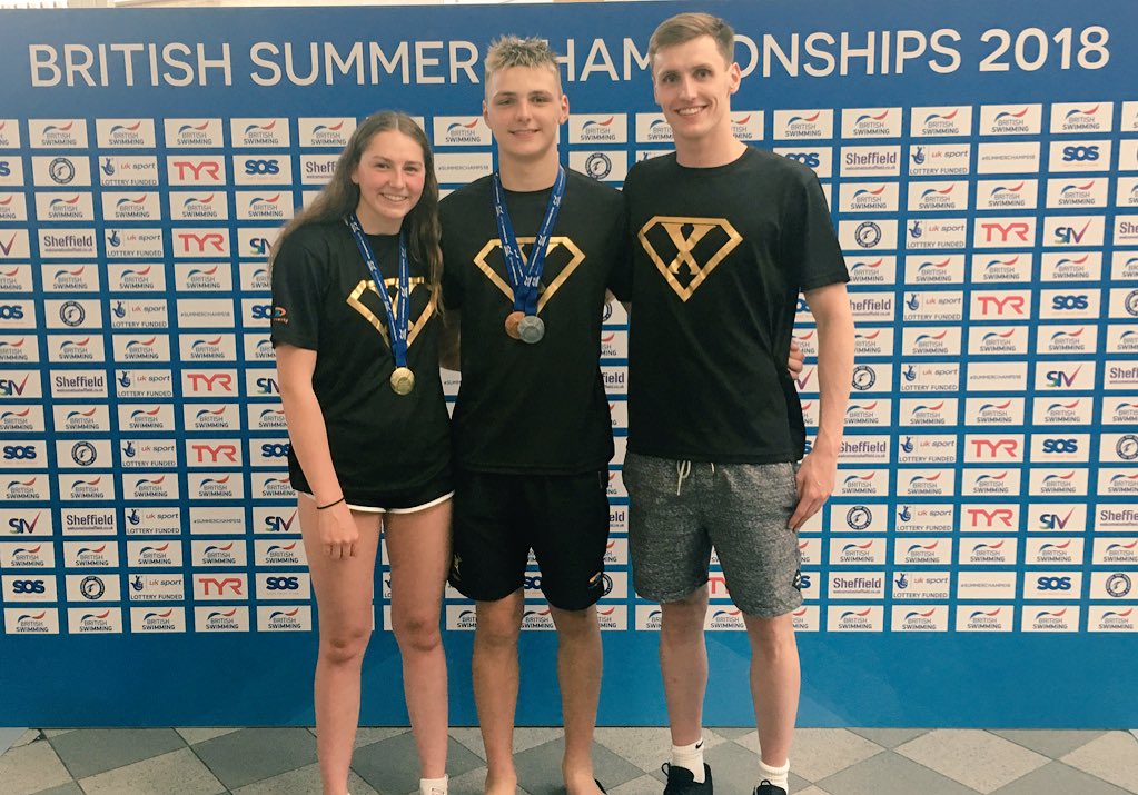 jamiemain_'s tweet image. Jacob with his second medal of the night 🥉Bronze in 50 Bc with #BSC18 200 Fr Champ @mia_slevin  &amp;amp; 400 Fr finalist @ryan_reader98 Well done #TeamDX