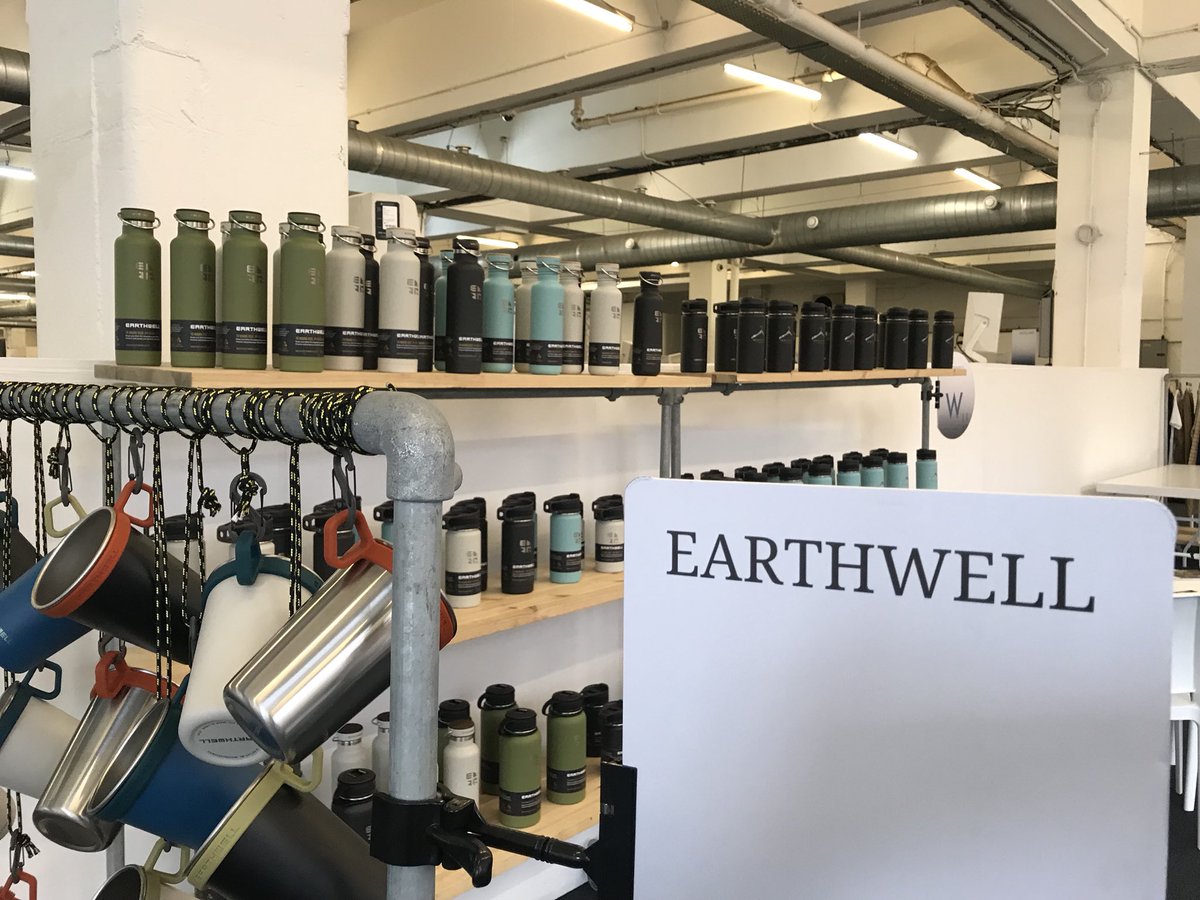 steviegildea1's tweet photo. With a co-branded coffee roaster for all buyers at this weeks @JacketReqd X @DrinkEarthwell
•
Come by the stand and drop a business card & talk sustainability
•
Earthwell @ Jacket Required show |London
#Stand33 #DrinkEarthwell #Templock https://t.co/mLI6eDk688