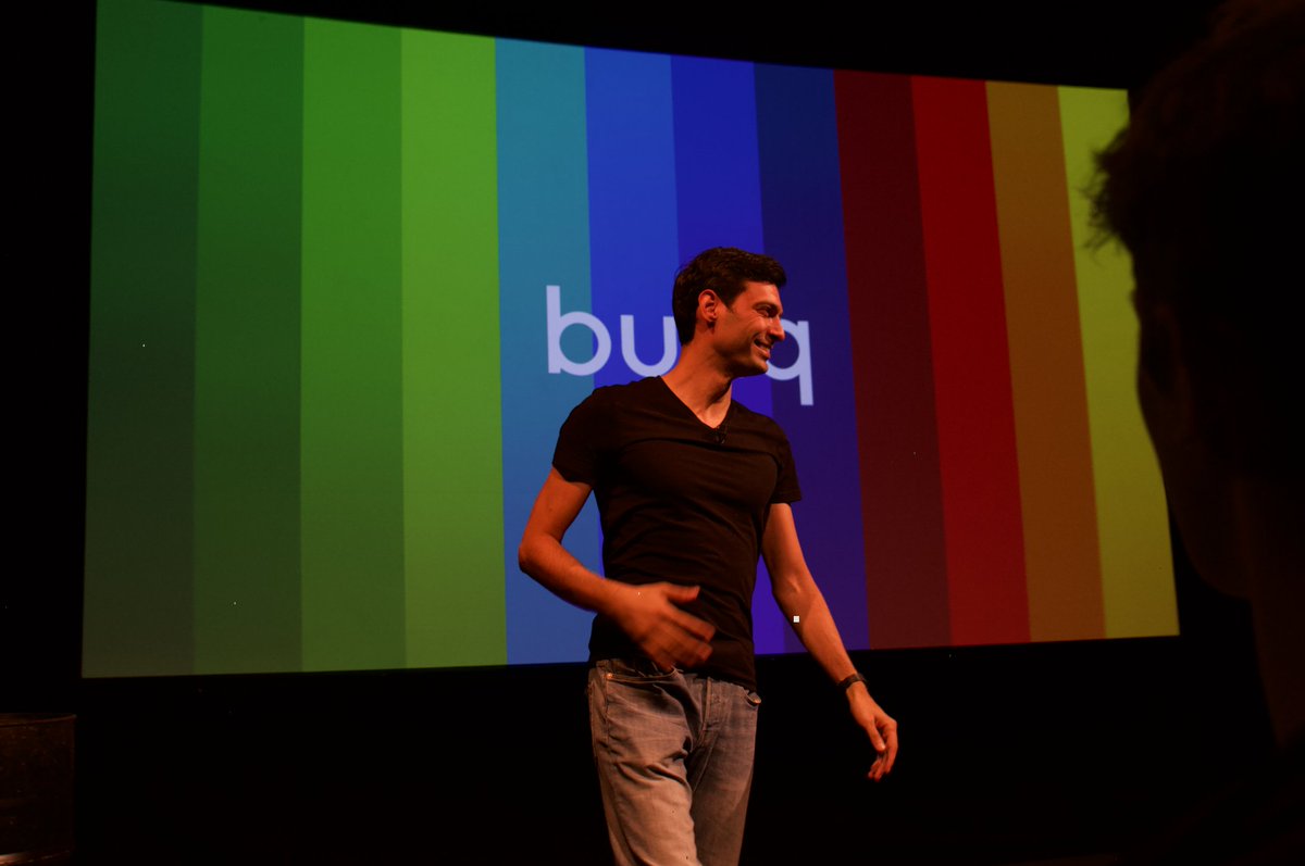 bunq's tweet photo. And Ali has taken the stage: "Thank you for being here tonight! It’s so great to have you all.”
We will let you know when the new app and features will be available to you all, right after the event 😃👍#bunqupdate #unlikeanyother #togetherwecreate https://t.co/7tBgbP50HE