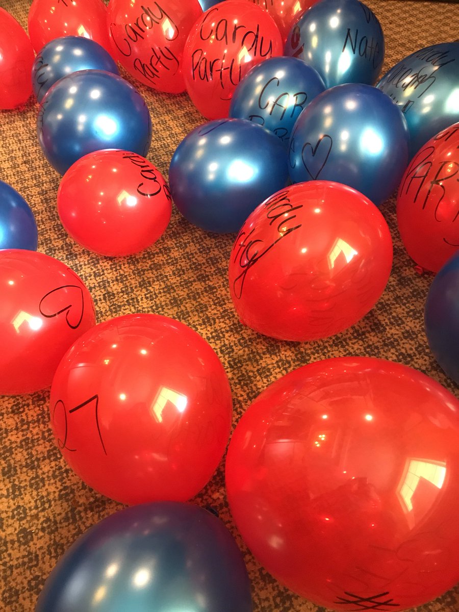 ValleyBlueSox's tweet photo. Balloons and party hats? You know what that means!!!
We are getting ready to #CardyParty at Mackenzie Stadium! https://t.co/Kizs8P3kG0