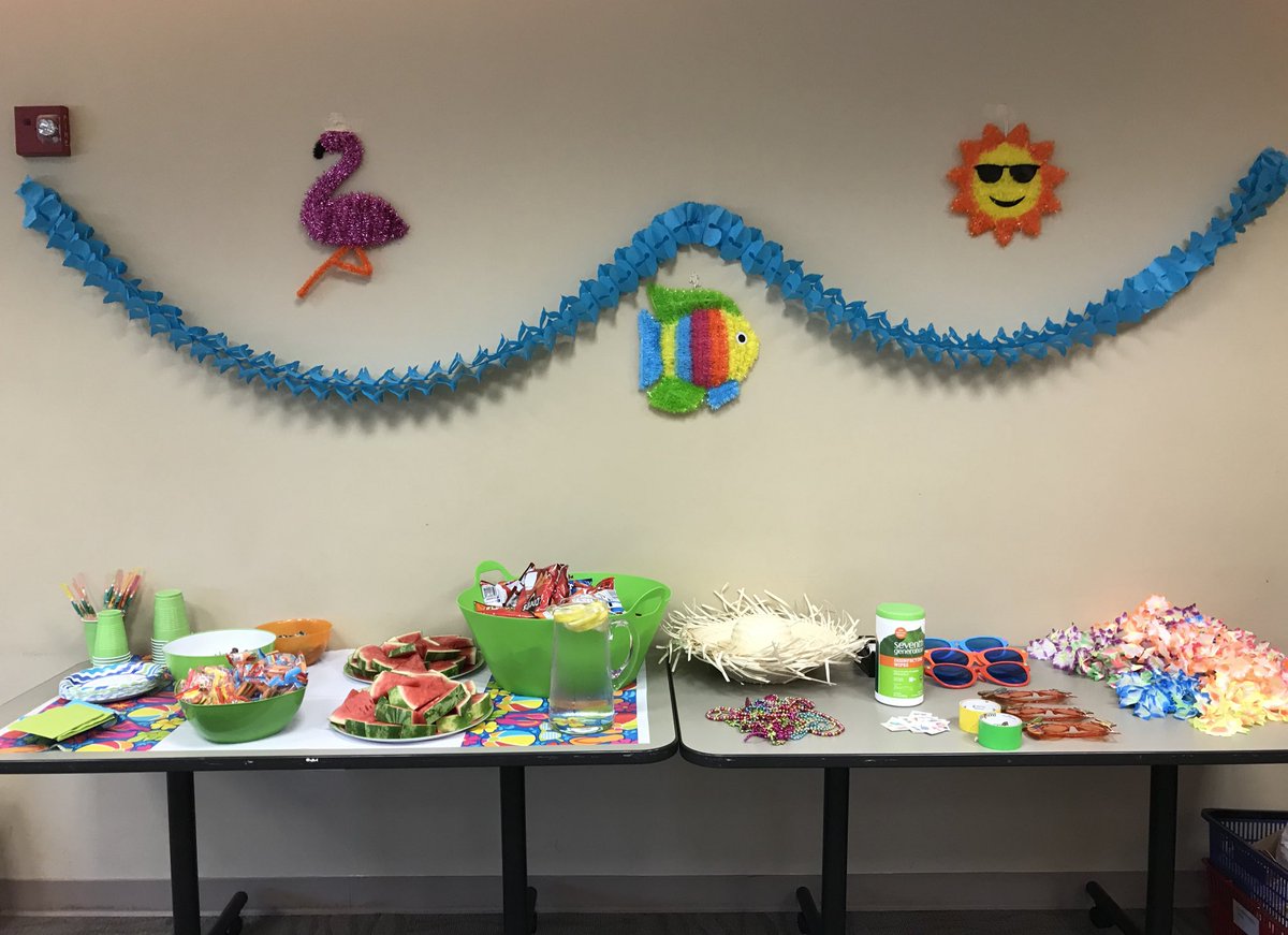 The Book Tasting Party was a huge success.  A big thank you to Peggy Hendershot and the Blue Valley Johnson County Branch for sponsoring this event for BVH, BVMS, and YAAC. #YALSATop25Picks #SummerRead <a href="/BvmsLmc/">BVMS LMC</a>