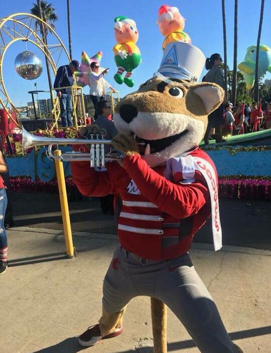 CollegeMarching.com (@collegemarching) on Twitter photo Who has the most band friendly mascot in the biz?
RT for <a href="/UMassBand/">UMass Minuteman Marching Band</a>
Fav for <a href="/WSUCMB/">WSU Marching Band</a>
Below is Sam the Minuteman wearing an alumni band uniform at UMASS and Butch T. Cougar rocking the Washington State full band uni.
Show your mascot some love!
<a href="/UMassAmherst/">UMass Amherst</a> <a href="/WSUCougars/">Washington State Cougars</a> Who has the most band friendly mascot in the biz?
RT for <a href="/UMassBand/">UMass Minuteman Marching Band</a>
Fav for <a href="/WSUCMB/">WSU Marching Band</a>
Below is Sam the Minuteman wearing an alumni band uniform at UMASS and Butch T. Cougar rocking the Washington State full band uni.
Show your mascot some love!
<a href="/UMassAmherst/">UMass Amherst</a> <a href="/WSUCougars/">Washington State Cougars</a>