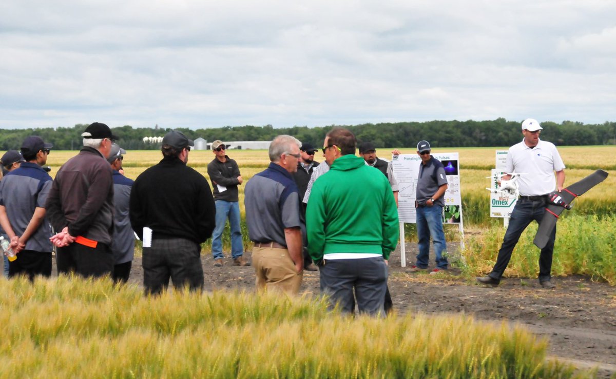 AerialEducator's tweet photo. Showin' off the 2-step at @OmexCanada #FieldDay18 discussing benefits & drawbacks of #UAV #technology, and applications for #drones in #agriculture now & in the #future!
Our next UAV ground school course in #Winnipeg is 26-27 Sep 18
Register at: https://t.co/w57UALqaKy https://t.co/uQwOvUbjVI