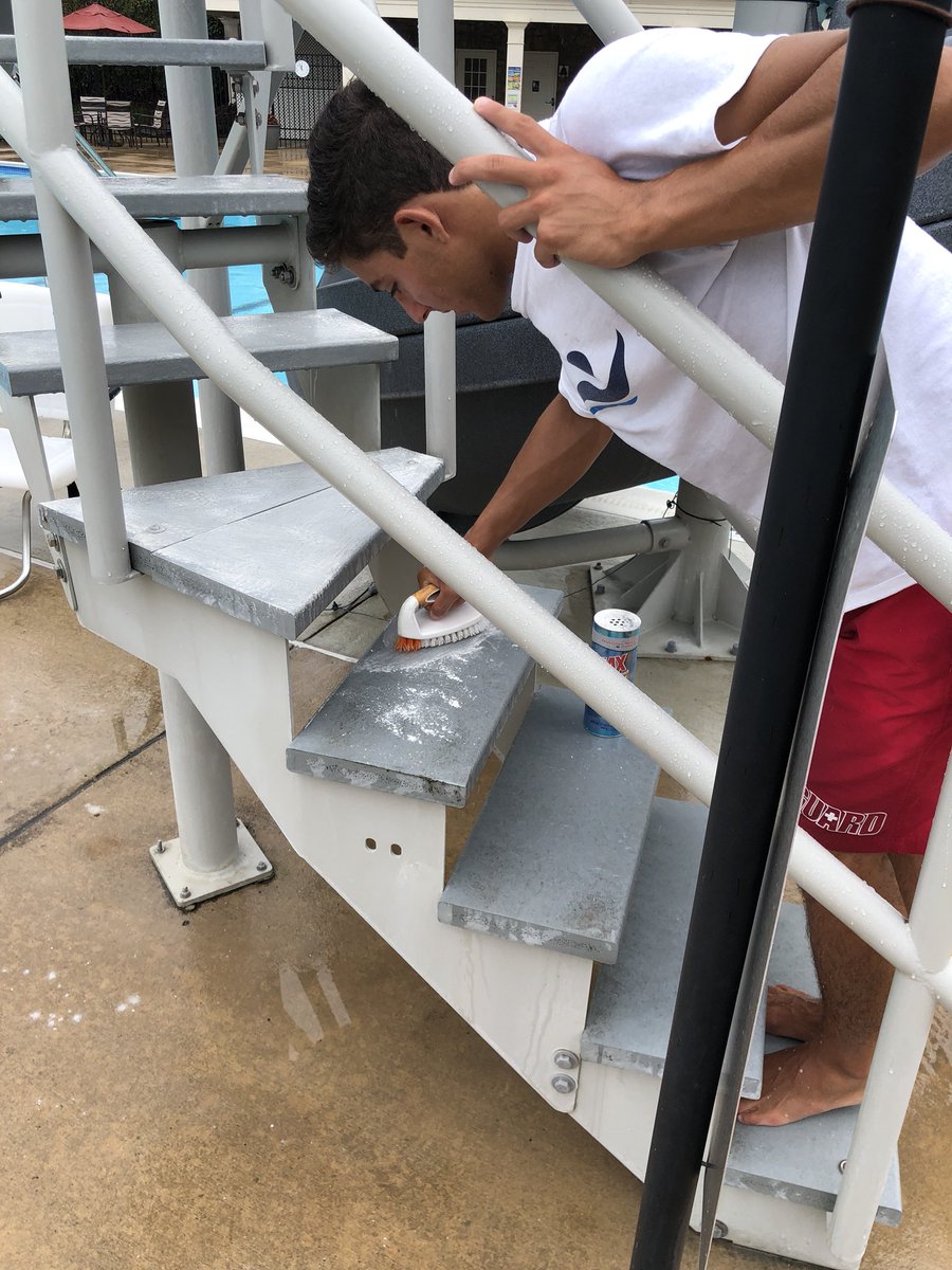 seanphelmick's tweet image. Kirkpatrick is looking so fresh and so clean thanks to the hard work of our amazing guards on this rainy day! #PoolOfTheWeek @CrystalAquatics