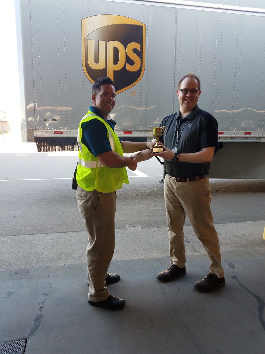 Had an amazing opportunity to celebrate w/ the Billings HUB on their win as the best Ops &amp; Mgr Group for the <a href="/NEHUBPEAK/">NE HUBs</a> Spring Safety Challenge! Great work Team Billings! #AnotherSafeUPSer #SafetyFirst <a href="/safebychoice/">safebychoicenotbychancedotcom</a> <a href="/CHSP_northwest/">Curtis Wentler</a> <a href="/NorthwestUPSers/">Northwest UPSers</a> <a href="/SteveReddingUPS/">Steve Redding</a>