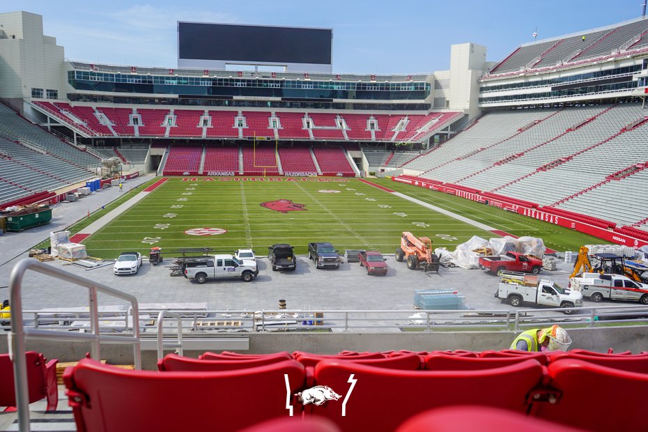 Donald W Reynolds Razorback Stadium Seating Chart