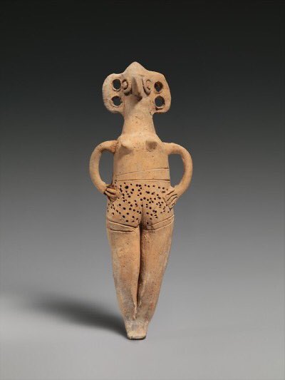 eva_nescen's tweet photo. Como se puede constatar aquí, la posición “Estas son horas de venir?” es antiquísima, de entre el 1450-1200 antes de Cristo; estatuilla de terracota de arte chipriota, se conserva en el Met https://t.co/MEYwdk5o1w