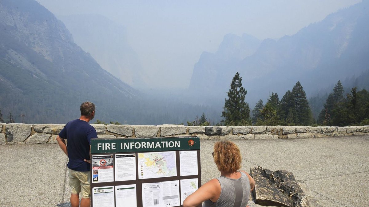 Los Angeles Times tweet media