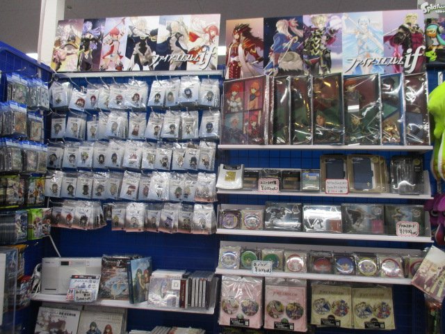 アニメイト池袋本店 コーナー情報 ファイアーエムブレム のコーナーを５階に展開中アニ 本日発売の ファイアーエムブレムif ニーベルングの宝冠 下巻 もコーナーに御座います 他にもグッズ Cd 設定使用集なども好評販売中 ぜひお買い求め下さい