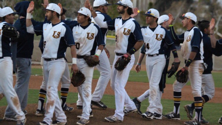_jaylar's tweet image. Extremely blessed to announce my commitment to further my education and advance my baseball career at La Sierra University 🙏🏼⚾️ #GoEagles #ChasinIt