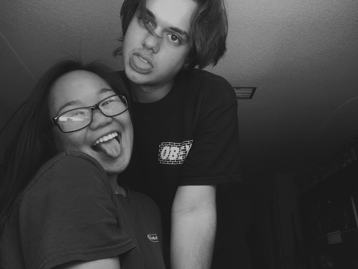 anna_winnn's tweet photo. #mcm to my bestie😘 https://t.co/tKfXTqLazt