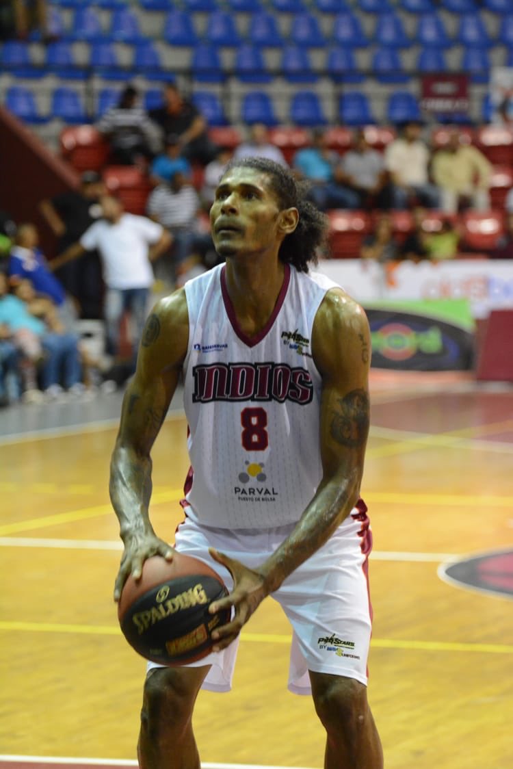 Gigantes_Basket's tweet photo. Gran actuación de Edward Santana aportando 20 Puntos, 6 rebotes, 2 asistencias y 2 balones recuperados.
#DandoMambo #LaTribu 🏹🏀 https://t.co/dzfa5of6Ss