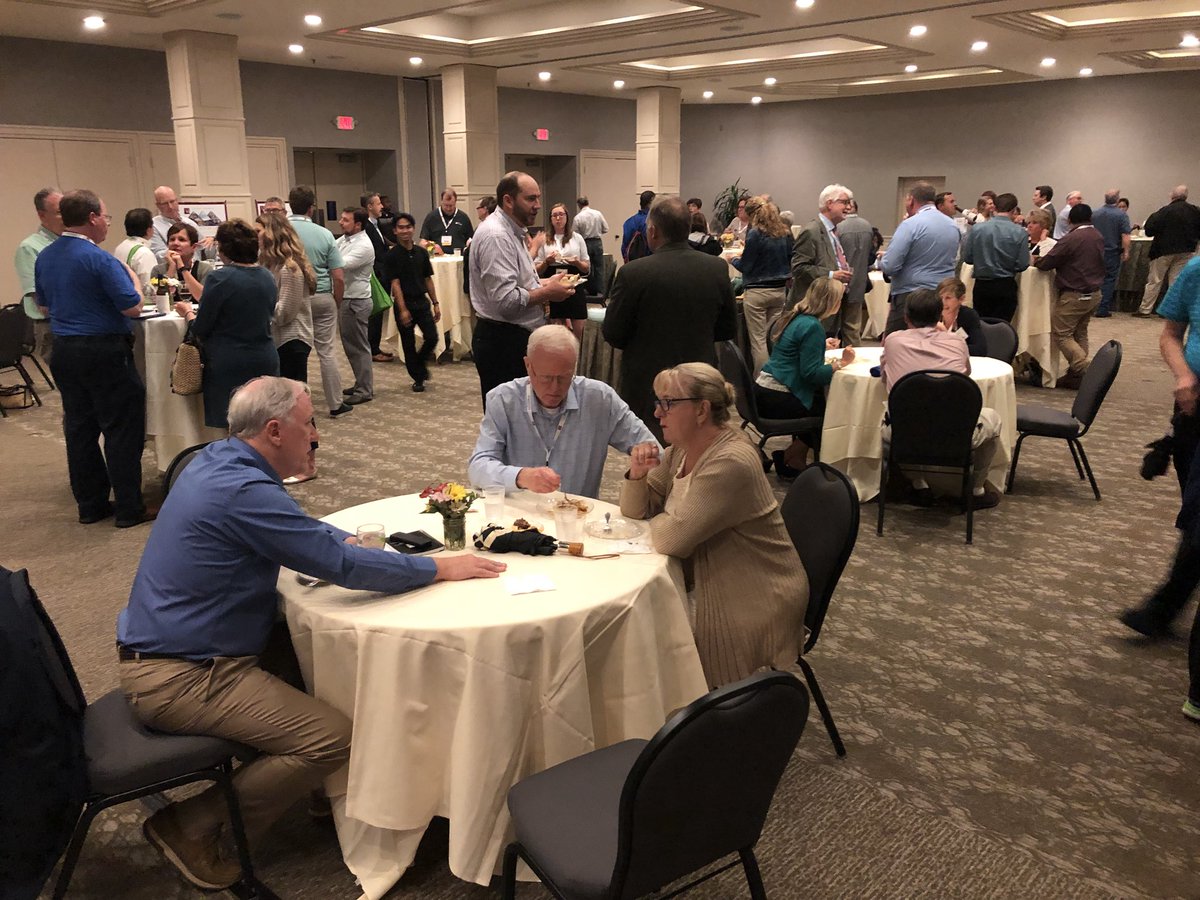 APA_Virginia's tweet photo. Our last evening at #APAVA18 is off to a great start! Thanks to all sponsors, attendees, staff, speakers, supporters and @WintergreenVA staff who made this awesome conference possible. https://t.co/ID3ZKUfNtG