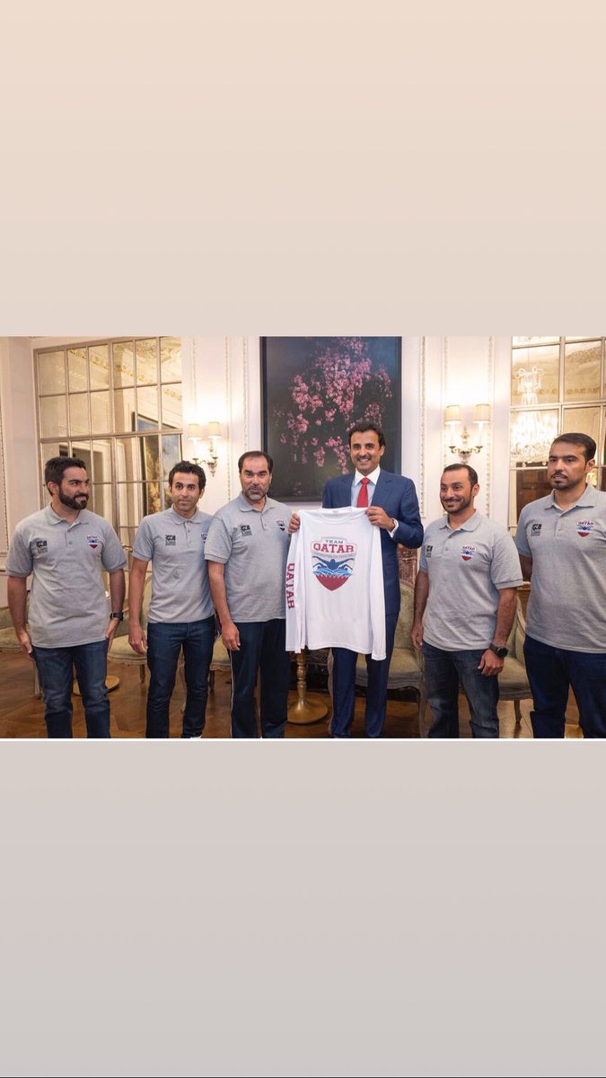 SwimQA's tweet photo. سمو الأمير يستقبل أعضاء الفريق القطري لعبور المانش

HH Sheikh Tamim bin Hamad Al Thani Emir of Qatar welcomes Qatar channel swim team https://t.co/msWon4HlEh