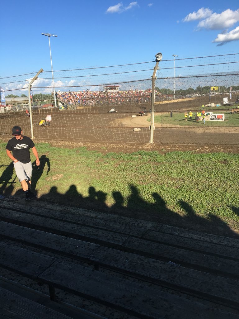 lightle22's tweet image. #TweetYourSeat @_TylerBurnett @dillon_welch #ISW18 #RipTheFence