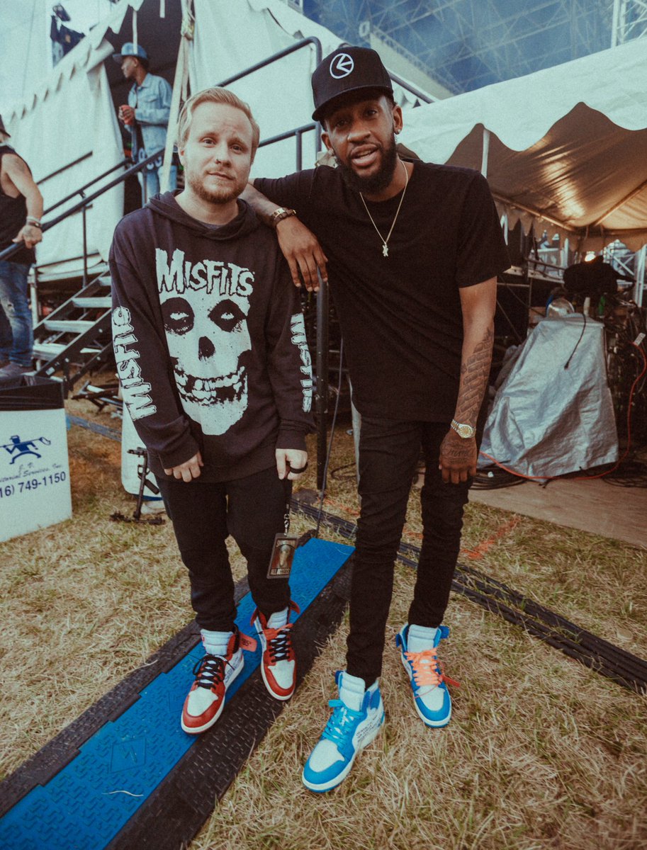 ChrisGoody23's tweet photo. #Roverfest x ββ
shot(s) by @ChrisGoody23 https://t.co/Dzuhhg7vL7