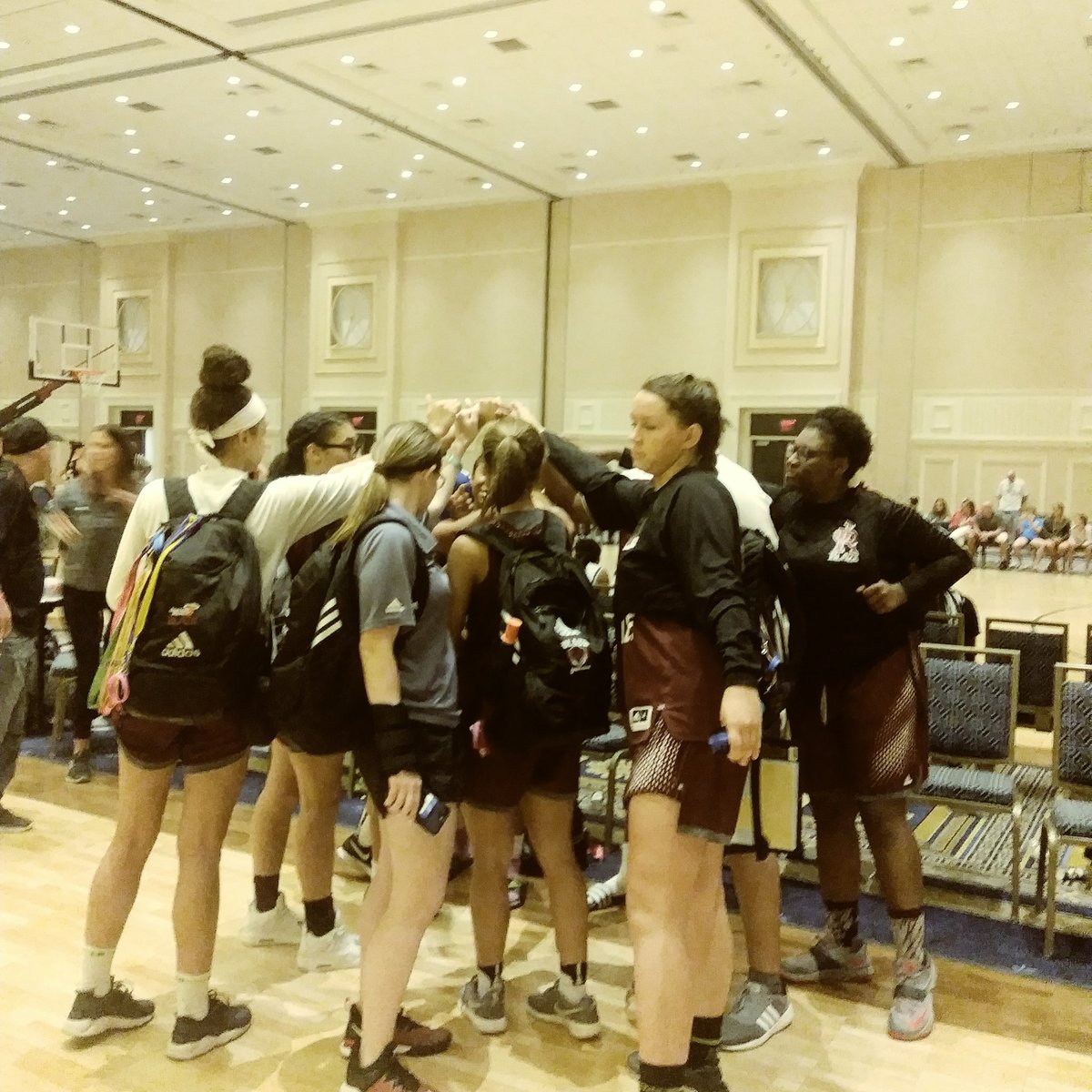 JRBlazeAAU's tweet photo. @JRBlazeAAU Sherod 2019 Squad got that win to make 4-0 in our pool..onto the next game @ 8:40 Ct 19 #westillgotworktodo💪 #GoBlazeGo🔥 #Blazestrong💪 https://t.co/DFrZFidg43