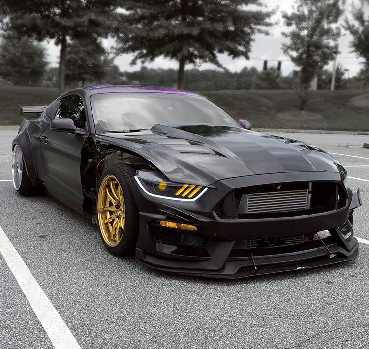 only_mustangs's tweet image. Damn 😏🔥