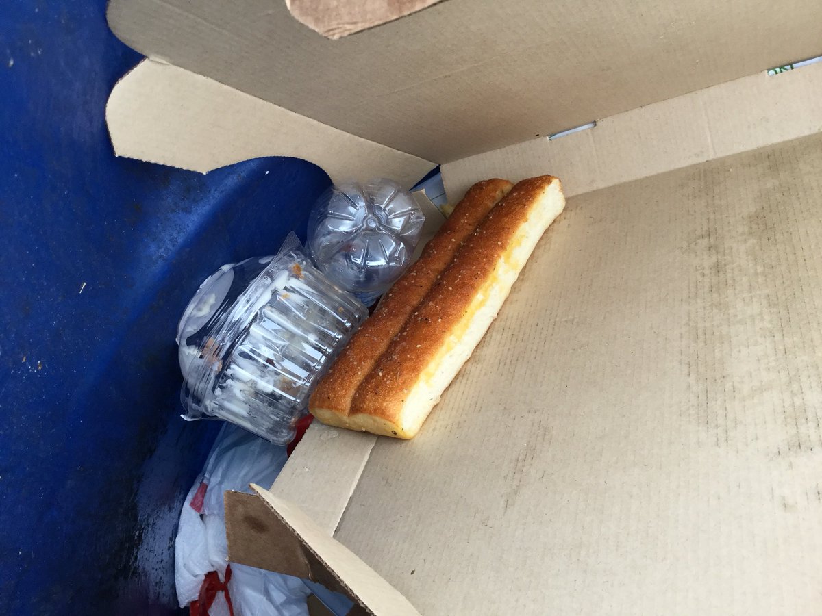 Bread sticks anyone? Remember, box only, no food in the blue! 😁 #McallenRecycles #recycleright #buttheyredelicious #stillwarm #10secrule