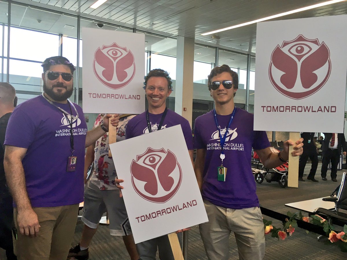 christinasaull's tweet photo. Fun day at @Dulles_Airport today partying with @FlyingBrussels at their #TMLGateParty! Hitch a ride with them @tomorrowland for one of the world's largest music festivals. https://t.co/ZWs1iJFZuP