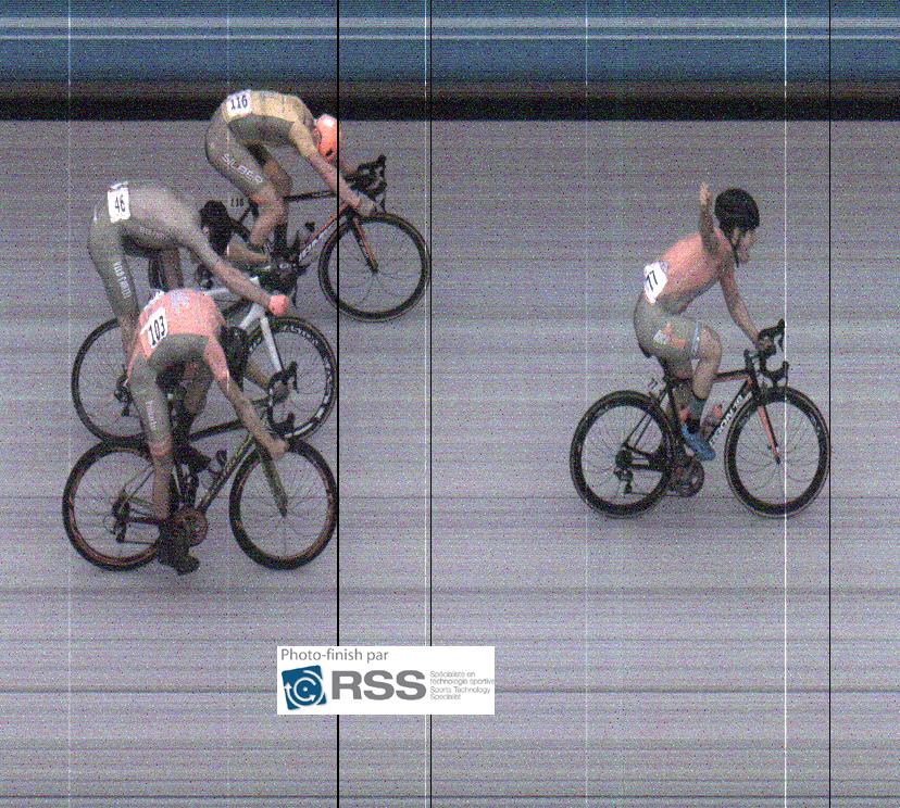 Photo-Finish de l'Arrivée finale de la course Élite des <a href="/MardisCyclistes/">Mardis Cyclistes</a> de Lachine. 0.001 différence pour la 3e position