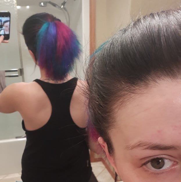 grabthefish's tweet photo. For all those who aren't on Instagram, check out this thing I did last night (that I may have probably totally based off of my drag lashes this wkend 🤣) #mermaidhair #diybeautiful #tartelicious #ultraviolet #atomicturquoise #flamingopink https://t.co/uuuPqMqs87 https://t.co/nThOaELpss