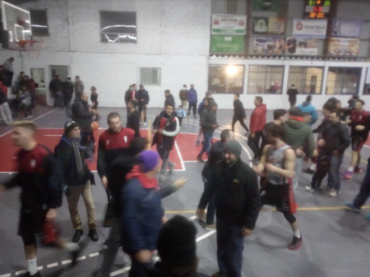 #FINAL del partido. ¡GANAMOOOS!

Miramar 91 - <a href="/CSCapitol/">Club Sportivo Capitol</a> 85

Los monos son una potencia mundial...Miramar al G8 😂 Primer objetivo cumplido ✅ ahora vamos por el ascenso a la Liga.
¡¡Barrio Belgrano está de fiesta!!