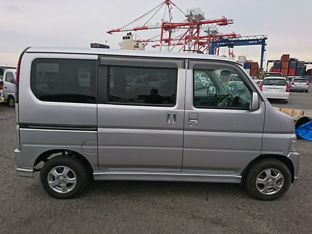 JPAutoAuctions's tweet photo. Neat little Honda Vamos #Honda #Japan #Auction https://t.co/Q4yrVcHT0C