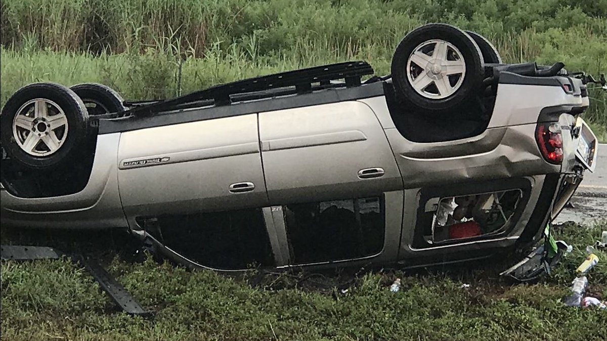 Woman seriously hurt in rollover crash along Alligator Alley bit.ly/2A845xz https://t.co/NXdsFpddKj