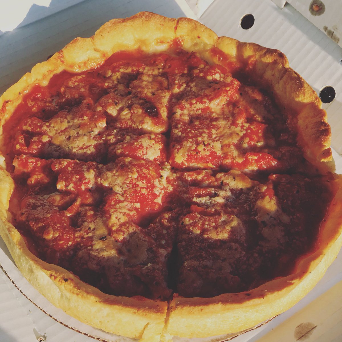 posenergyguy's tweet photo. @LouMalnatis didn’t disappoint...drove 1.5 hours to check off the bucket list item! #greatpizza #thebest #thatcrust https://t.co/xruwTxjWrw