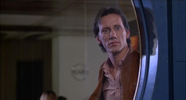 VIDEODROME is one of the scuzziest movies I've watched in ages. How much of that is David Cronenberg's meticulous art direction -- and how much of it is just James Woods being James Woods?