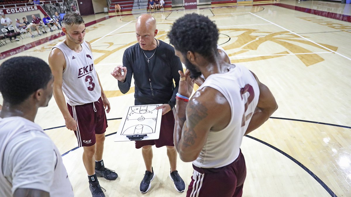 EKUHoops's tweet photo. Open Practice No. 1 was intense, and it needed to be.

Only 1⃣4⃣ days until Costa Rica! 🇨🇷 🏀 https://t.co/VQCDGzbrbk