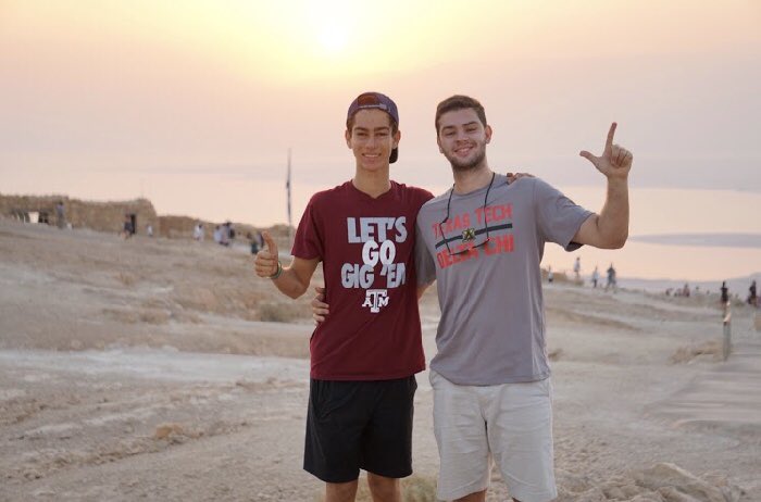StevelmanEric's tweet photo. Lots of love for a brother like this https://t.co/YWhKhQBxrv
